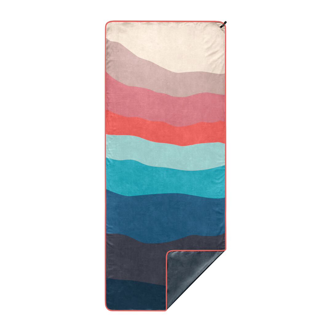 TPST-OK4-O_OLUKAI_HAWAII_TIDE_CORALSHAMMY_TOWEL.jpg